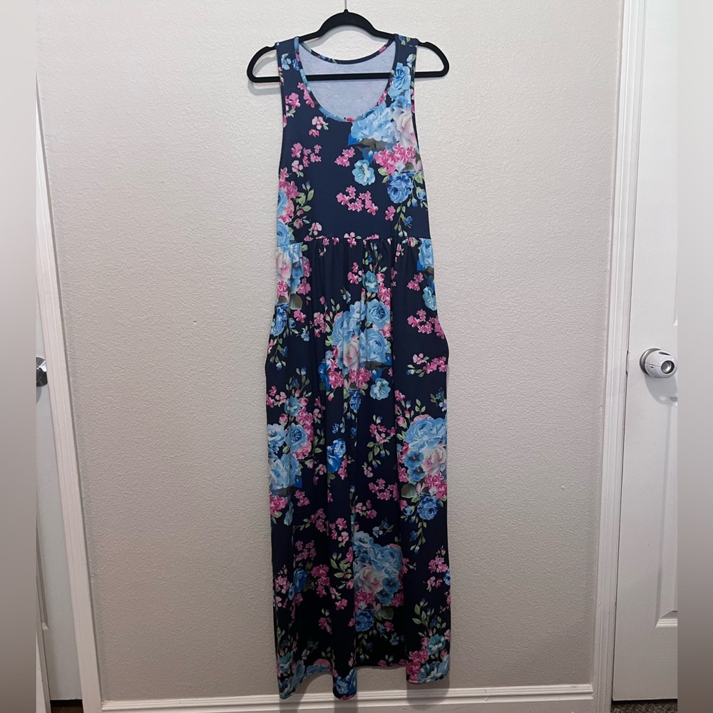 Floral Blue & Pink Plus Size Maxi Dress with Pockets